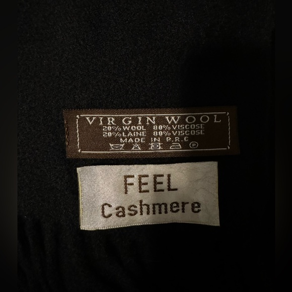 Black Scarf - Picture 5 of 6